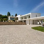 Gæstehus Guestready - Exquisite W/ Pool & Parking 3*