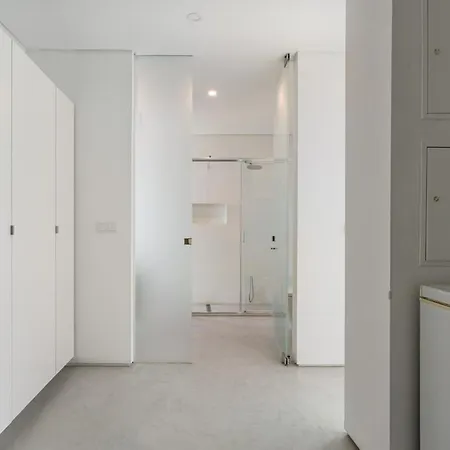 Gasthof Guestready - Exquisite W/ Pool & Parking 4*