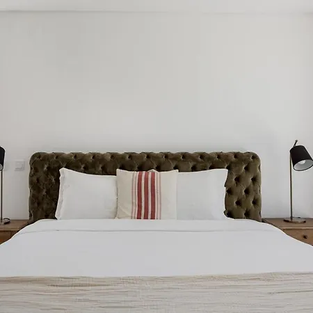 Guestready - Exquisite Villa W/ Pool & Parking Вилла