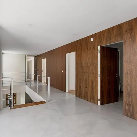 בית הארחה Guestready - Exquisite W/ Pool & Parking 4*