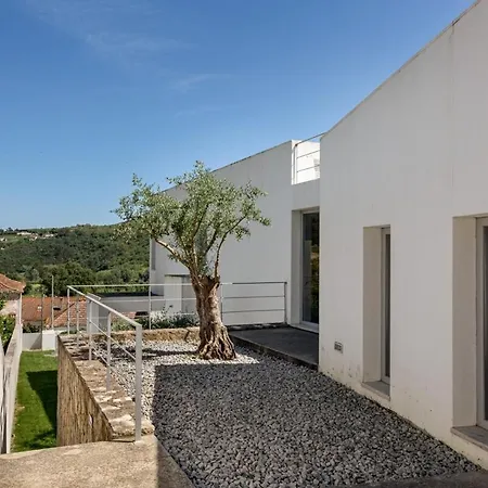 Guestready - Exquisite W/ Pool & Parking Gasthof Alenquer