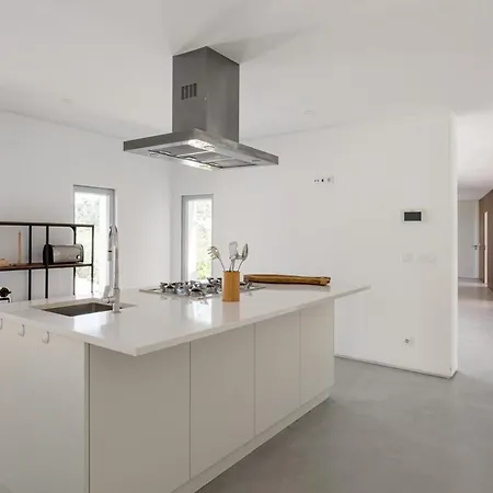 Guestready - Exquisite W/ Pool & Parking Πανσιόν 3*