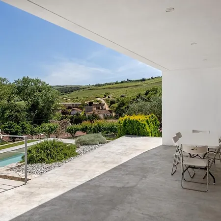 Guestready - Exquisite W/ Pool & Parking Πανσιόν Alenquer