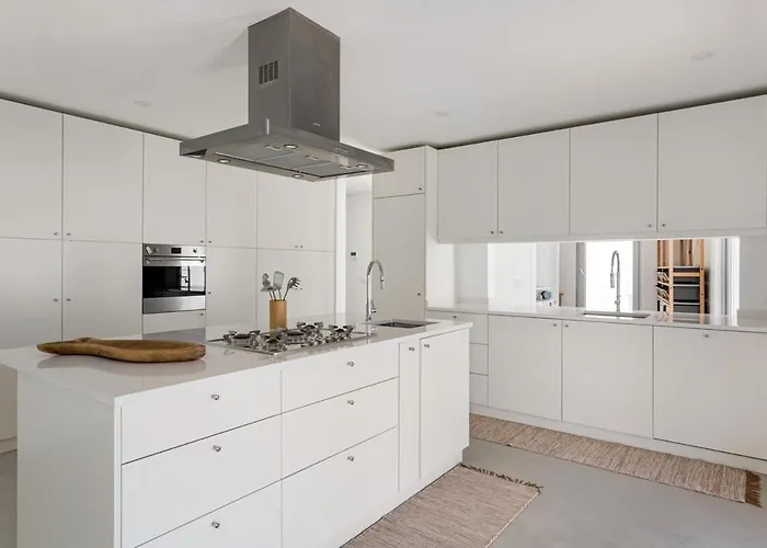 Guestready - Exquisite W/ Pool & Parking 4* Alenquer