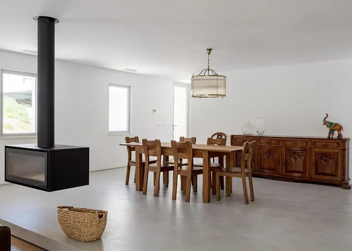 Πανσιόν Guestready - Exquisite W/ Pool & Parking 4*