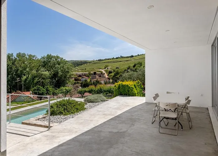 Guestready - Exquisite W/ Pool & Parking بيت ضيافة ألينكوير