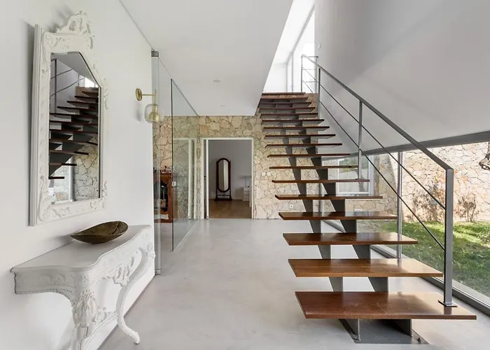 Πανσιόν Guestready - Exquisite W/ Pool & Parking 4*