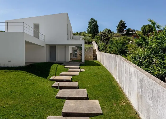 Πανσιόν Guestready - Exquisite W/ Pool & Parking